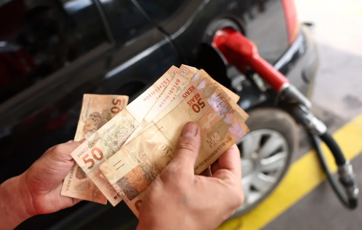 Acre tem o etanol mais caro do Brasil, com média de R$ 5,99 por litro, segundo levantamento da ANP