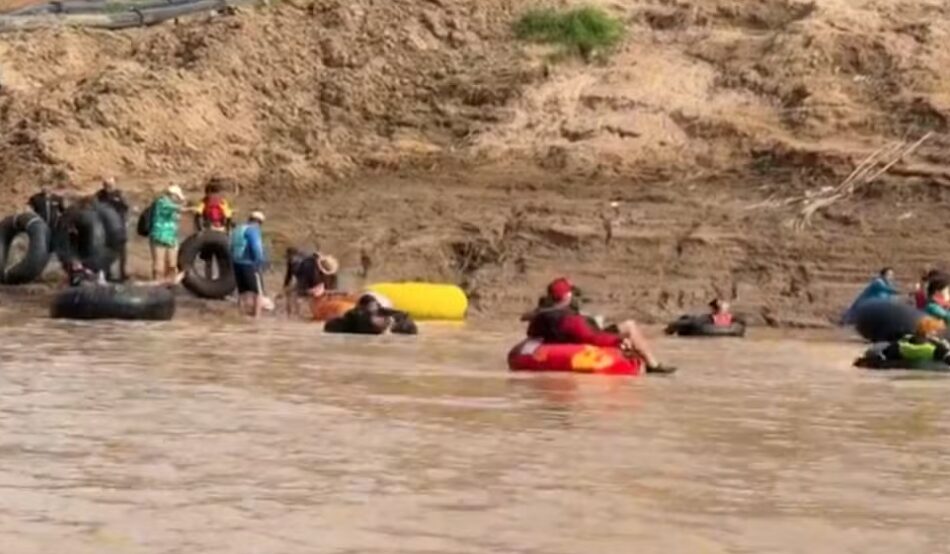 Primeira descida de boia no Rio Acre reúne dezenas de participantes e surpreende pela grande procura