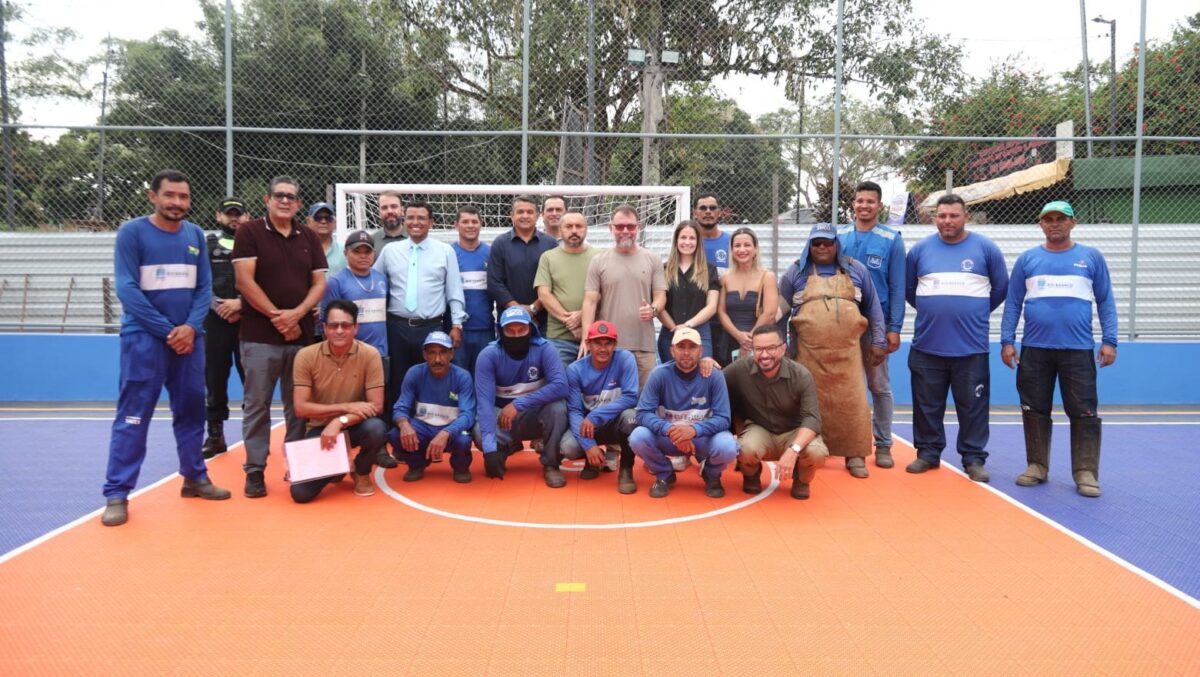 Prefeitura de Rio Branco aposta em novo modelo de quadras esportivas com instalação de piso modular no bairro Doca Furtado