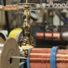 Estatueta do Oscar demora seis meses para ficar pronta e tem acabamento em ouro; veja vídeo da produção