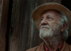 Os 90 anos de Rolando Boldrin, voz do Brasil caipira, geram o álbum 'Cantigas e causos' da dupla Élcio Dias & Amorim