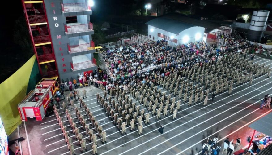 Nesta quarta-feira, 5, o governo do Estado formou 239 novos soldados do Corpo de Bombeiros Militar do Acre. Foto Pedro DevaniSecom