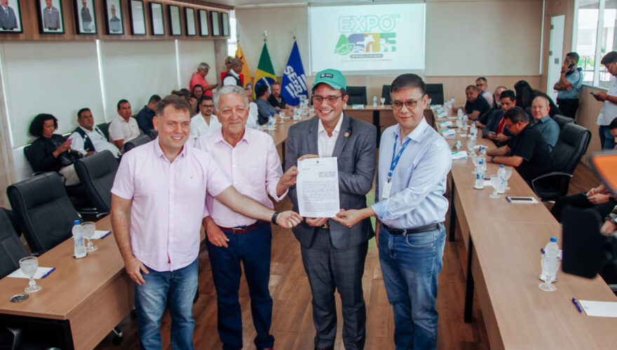 Governo e Sebrae assinam convênio para realização da Expoacre 2023 - Foto: Neto Lucena - Secom