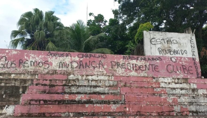 CT do José de Melo amanheceu pichado por uma torcida organizada. Foto/Manoel Façanha