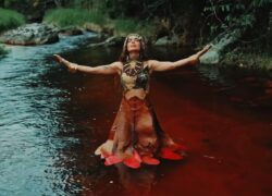 Anitta: antes de 'Equilibrivm', relembre a relação da cantora com o candomblé e a espiritualidade