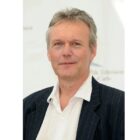 Anthony Head, ator de 'Buffy, a Caça-Vampiros' e 'Ted Lasso', morre aos 72 anos