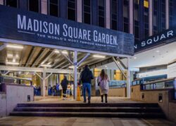 Homem morre após cair da arquibancada em show da banda Goose no Madison Square Garden