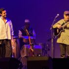 Com 'João Bosco All Star Quintet', o cantor festeja 80 anos em show que teve Tiago Iorc e Hamilton de Holanda