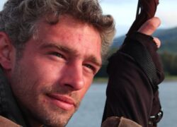 Estrela do reality show 'Alaskan Bush People' é encontrado morto em rio nos EUA