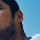 Ator Gabriel Leone entra em cena como cantor com grande álbum valorizado pela produção musical e pela alma do artista