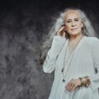 Maria Bethânia entra de vez na era dos festivais