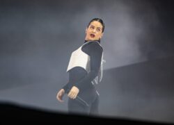 Rosalía pede desculpas na Argentina após polêmica na Copa