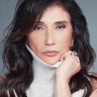 Zizi Possi chega aos 70 anos com a voz límpida e o canto depurado após ter superado graves problemas de saúde